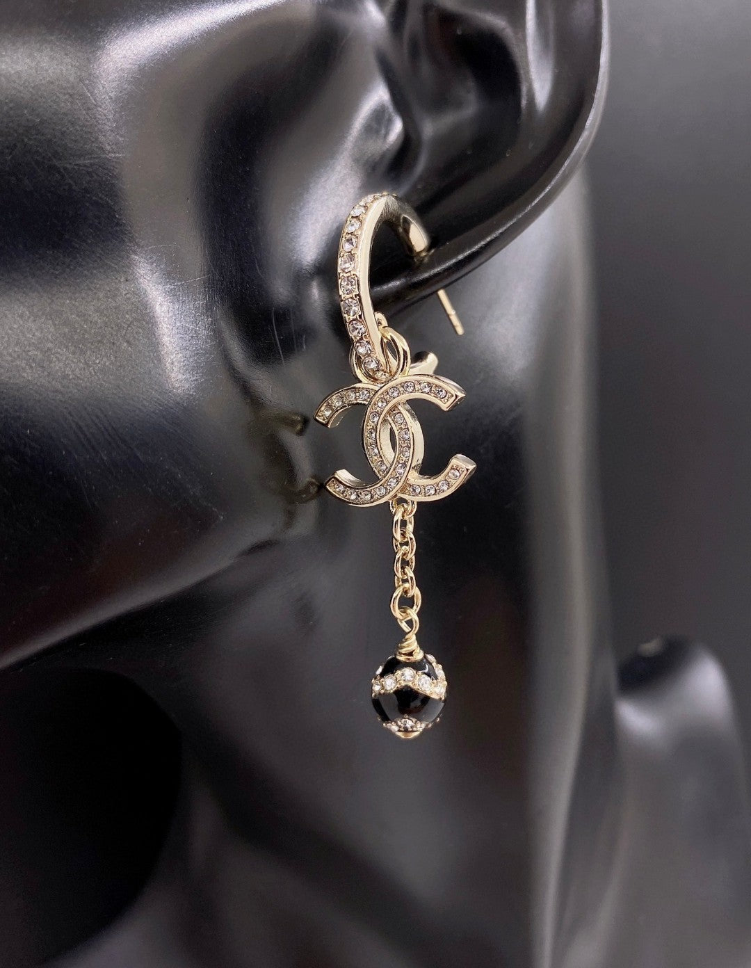 Chanel Pearl Long Pendant 18K Gold Earrings