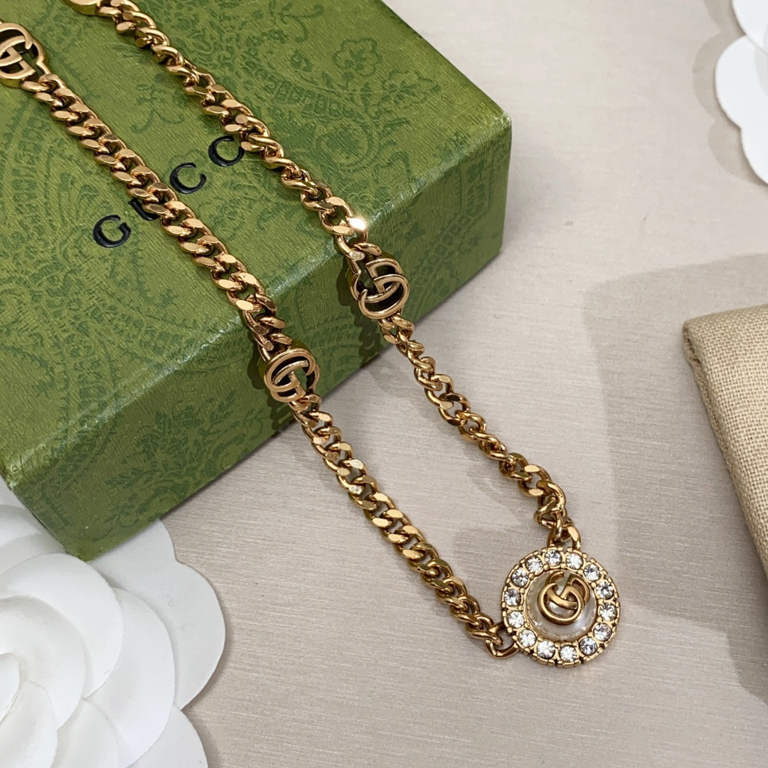 Gucci Double Flower 18K Gold Necklace