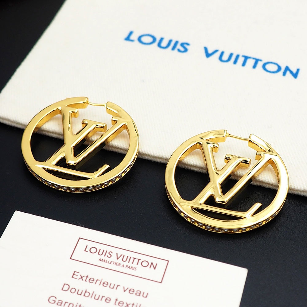 Louis Vuitton Louise Pearls 18K Gold Earrings