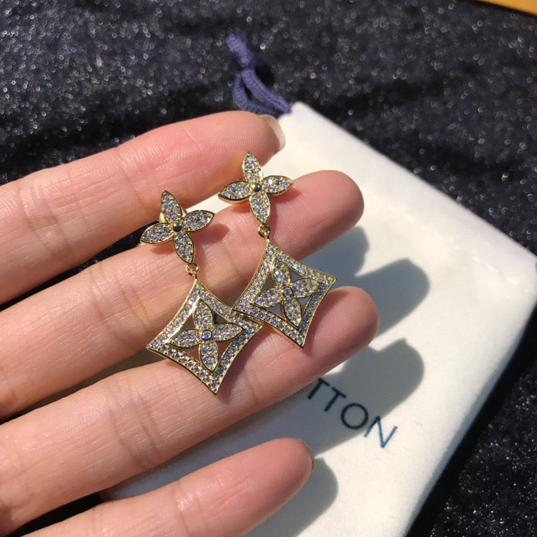 Louis Vuitton Blossom 18K Gold Earrings
