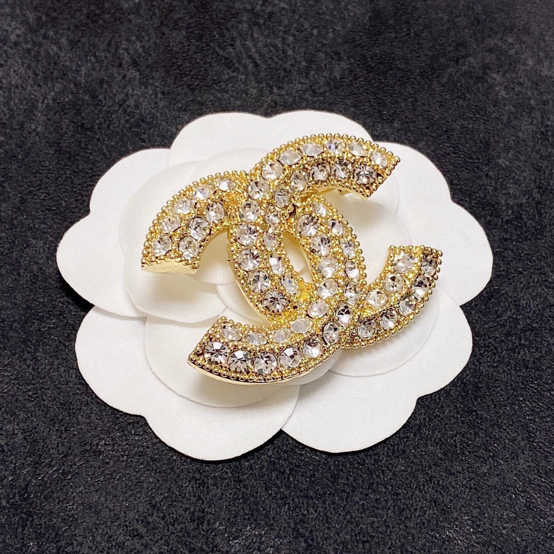 Chanel Diamonds 18K Gold Brooch