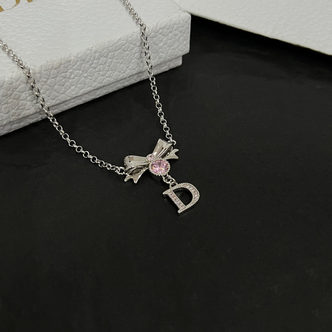 Dior Bowknot Vintage 18K Gold Necklace