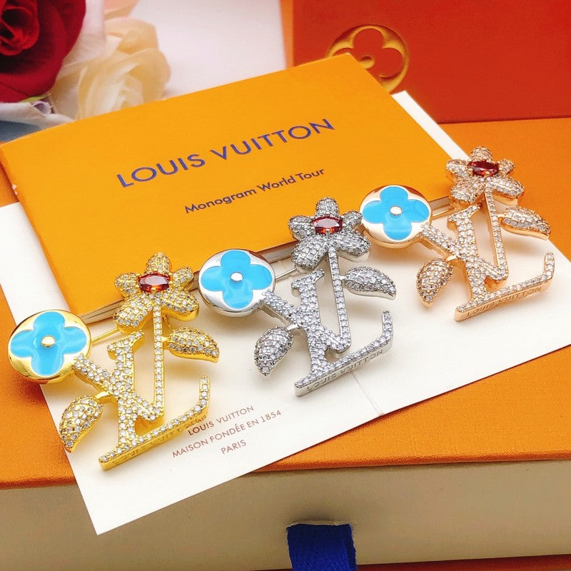 Louis Vuitton Blooming 18K Gold Brooch