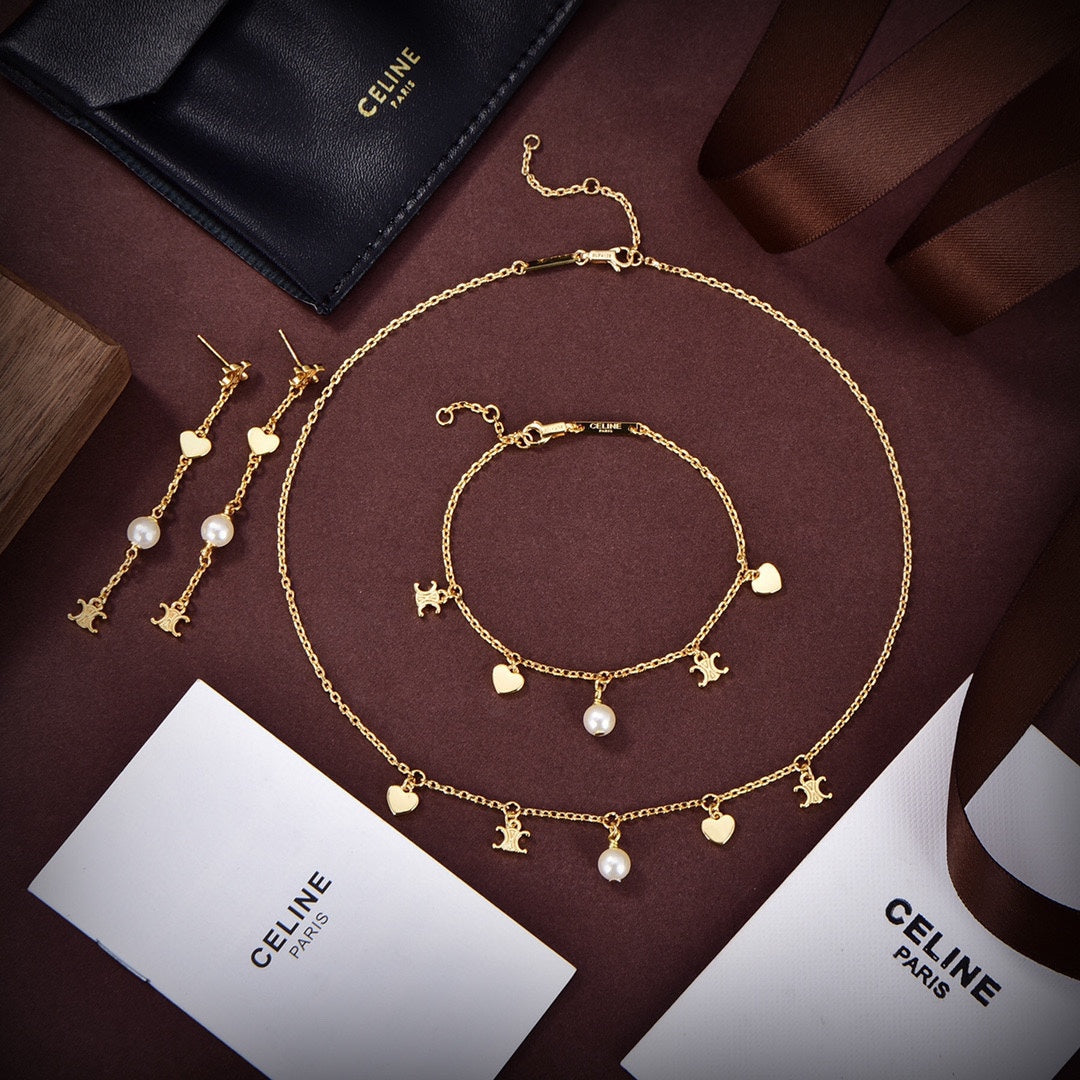 Celine Pearl 18K Gold Bracelet