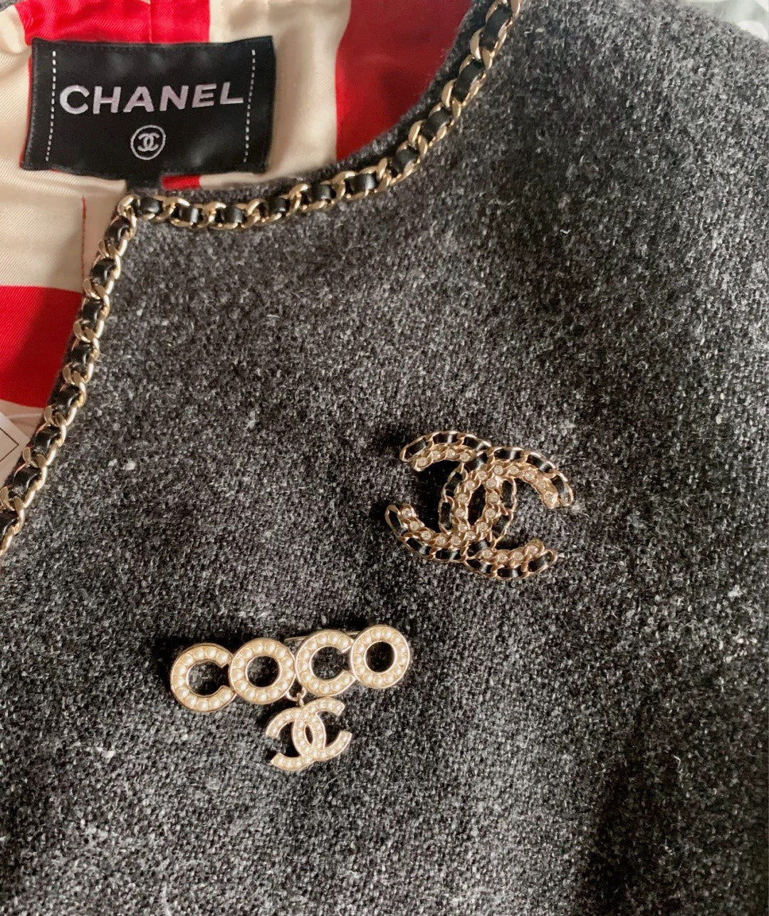 Chanel Coco Crush Pearls 18K Gold Brooch