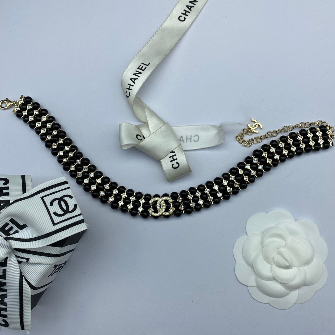 Chanel Strass Choker 18K Gold Necklace