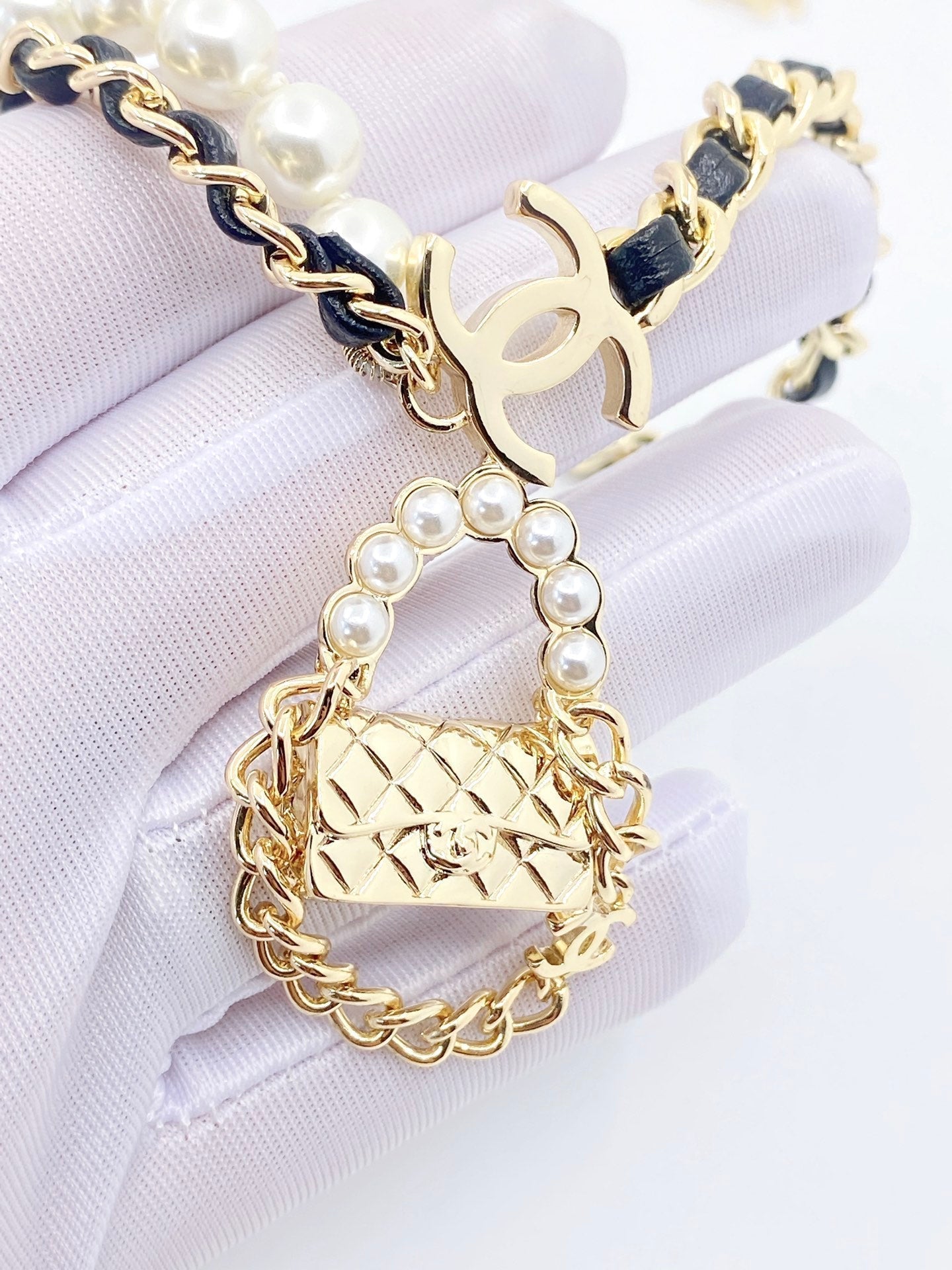 Chanel Pearl Bag Pendant 18K Gold Necklace