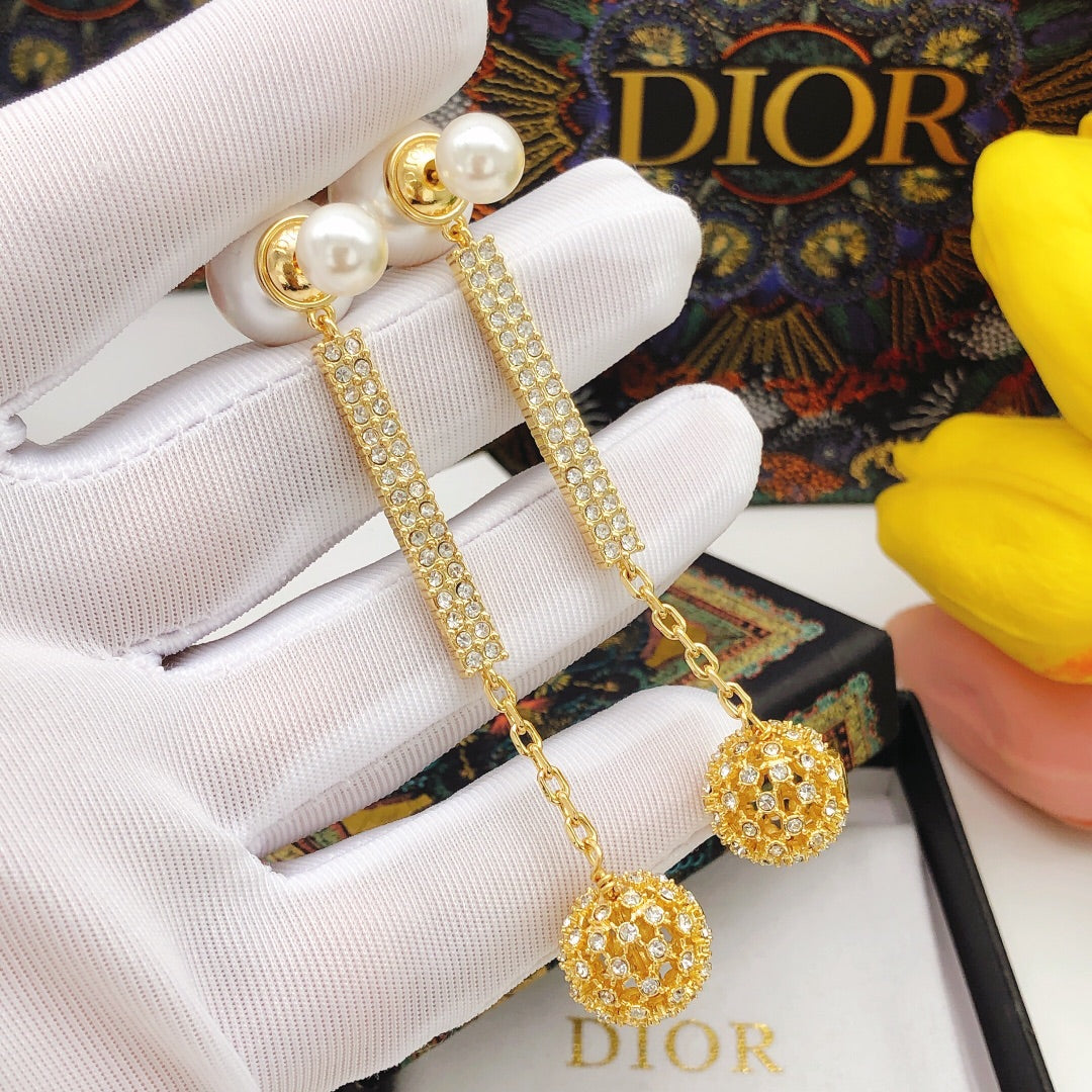 Dior Tassel Diamonds 18K Gold Earrings