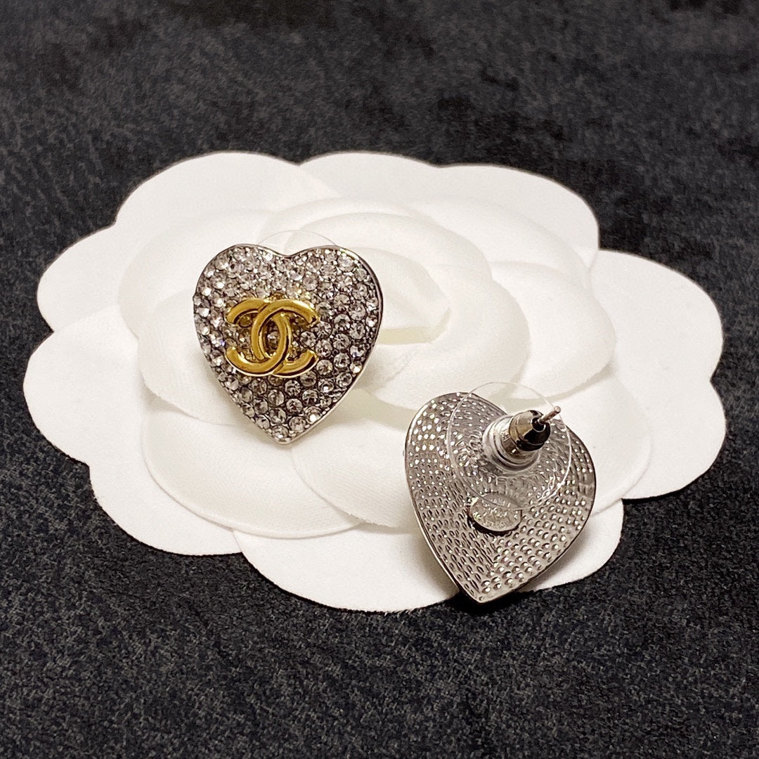 Chanel Heart Diamonds 18K Gold Earrings