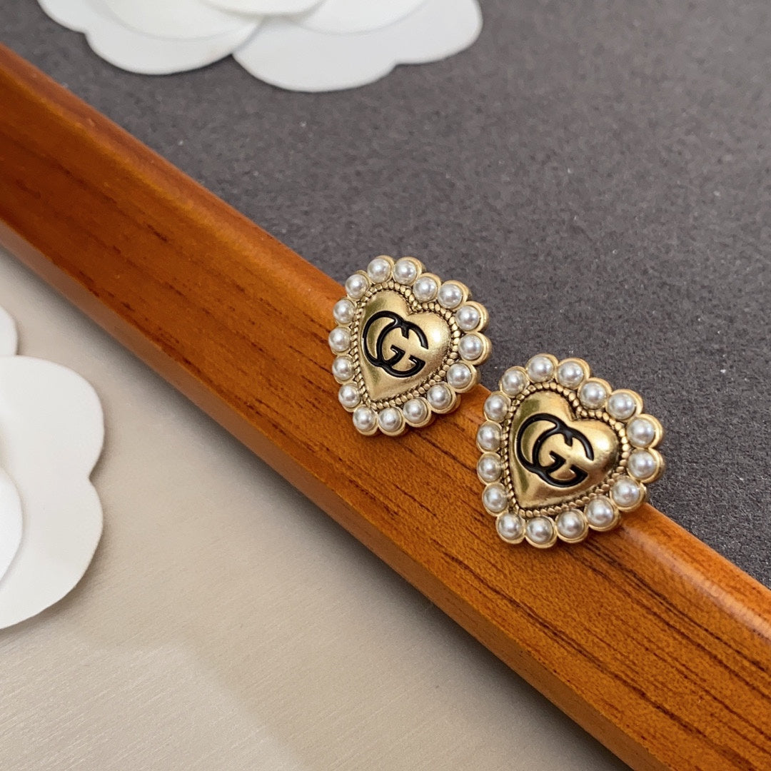 Gucci Double Heart Pearl 18K Gold Earrings