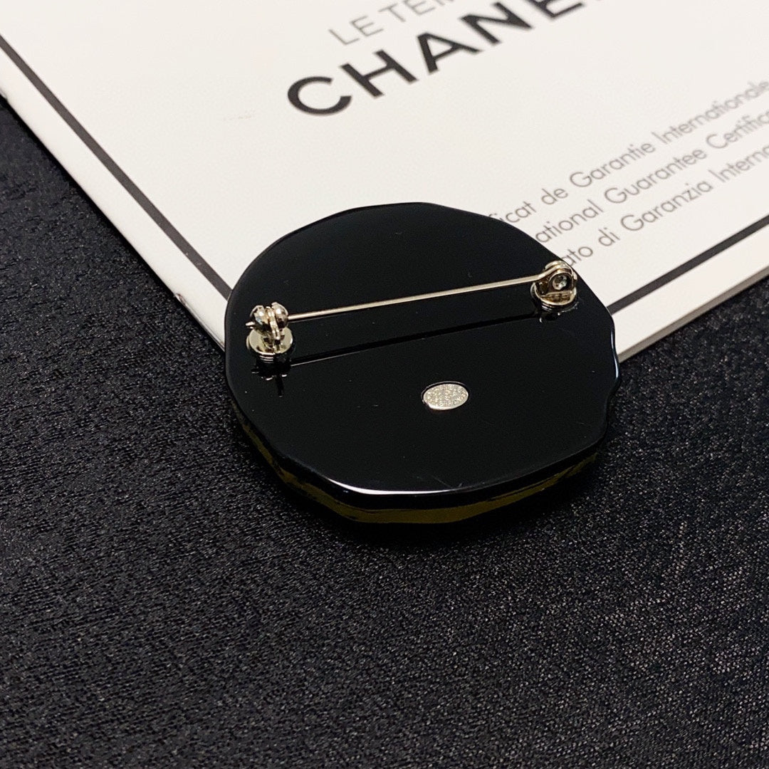 Chanel Color 18K Gold Brooch