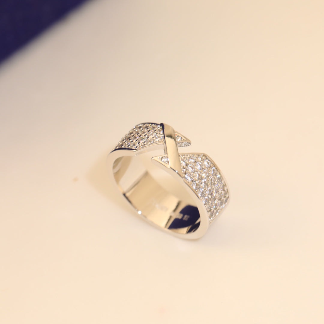 Liens Diamond 18K Gold Ring