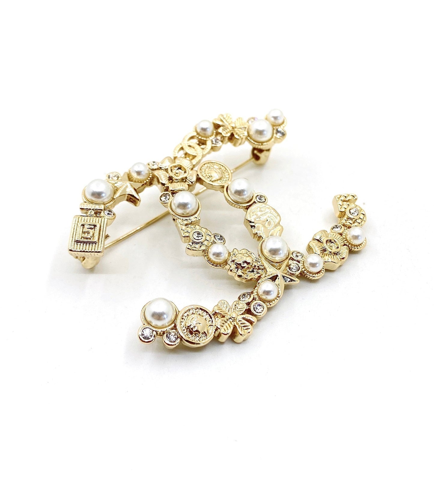 Chanel Pearls 18K Gold Brooch