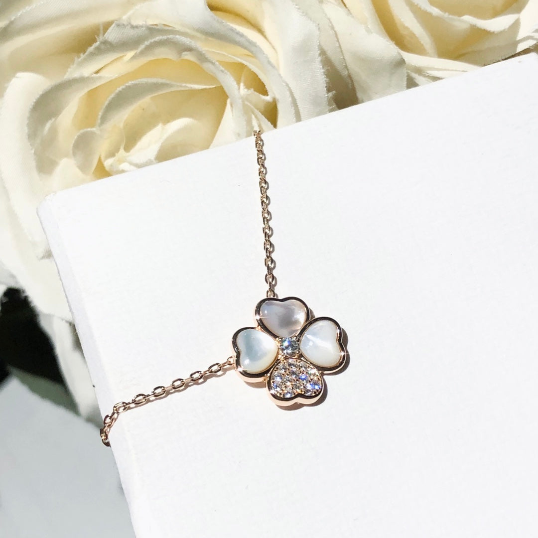 Cosmos Clip pendant 18K Gold Necklace