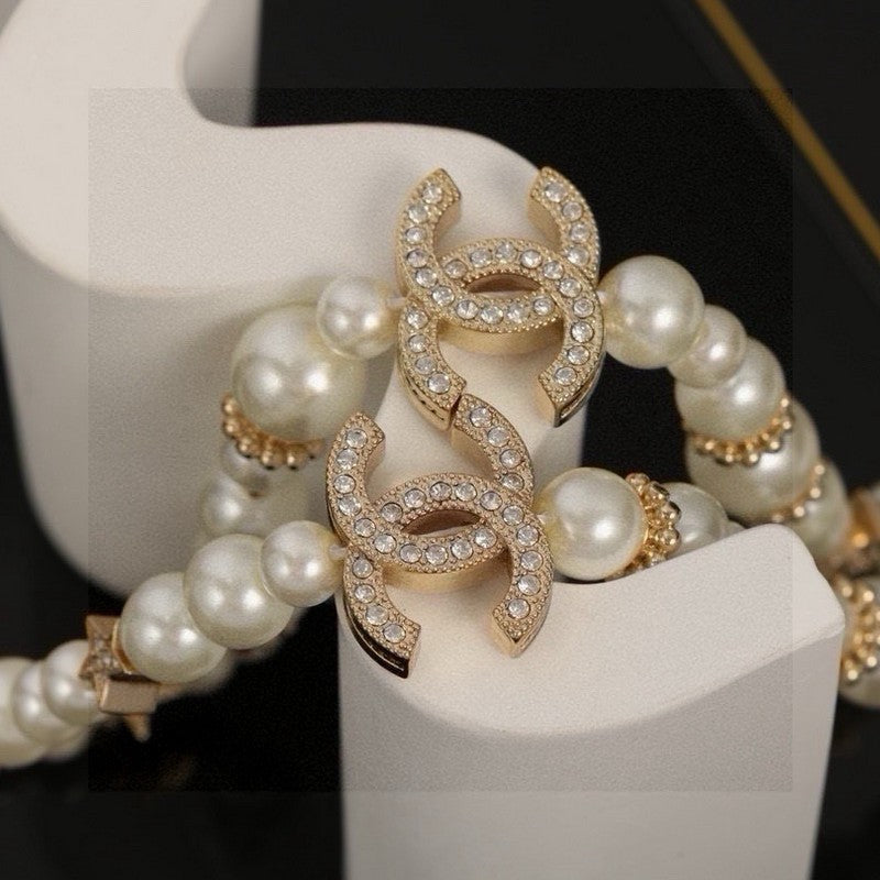 Chanel 26C Long Pearl 18K Gold Necklace
