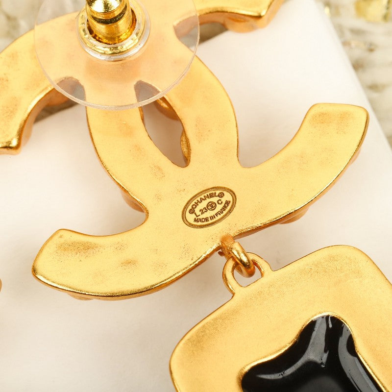 Chanel Long Pearl Pendant 18K Gold Earrings