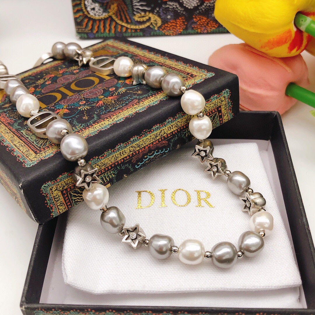 Dior Pearls And Stars 18K Gold Necklace