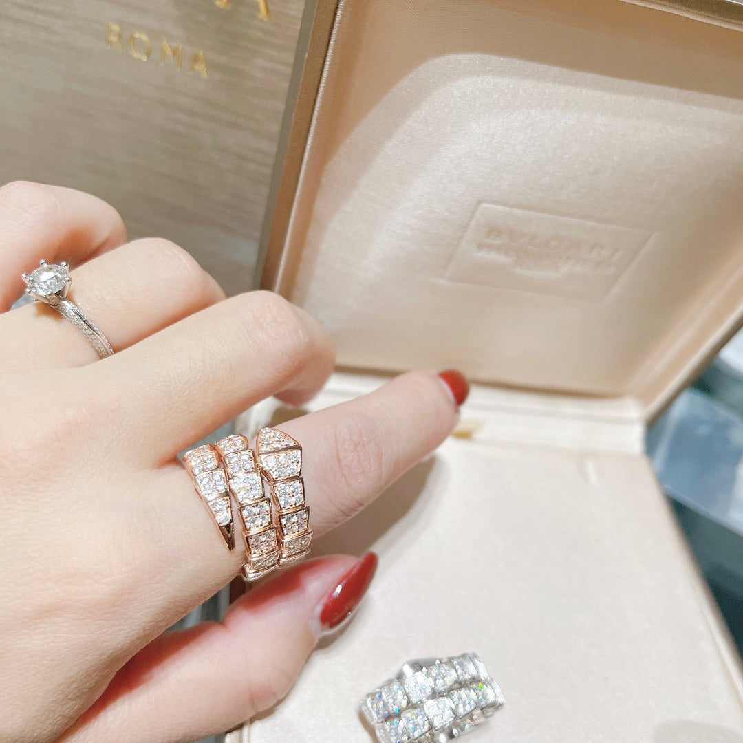 Bvlgari Serpenti Viper Full Pave Diamond 18K Gold Ring