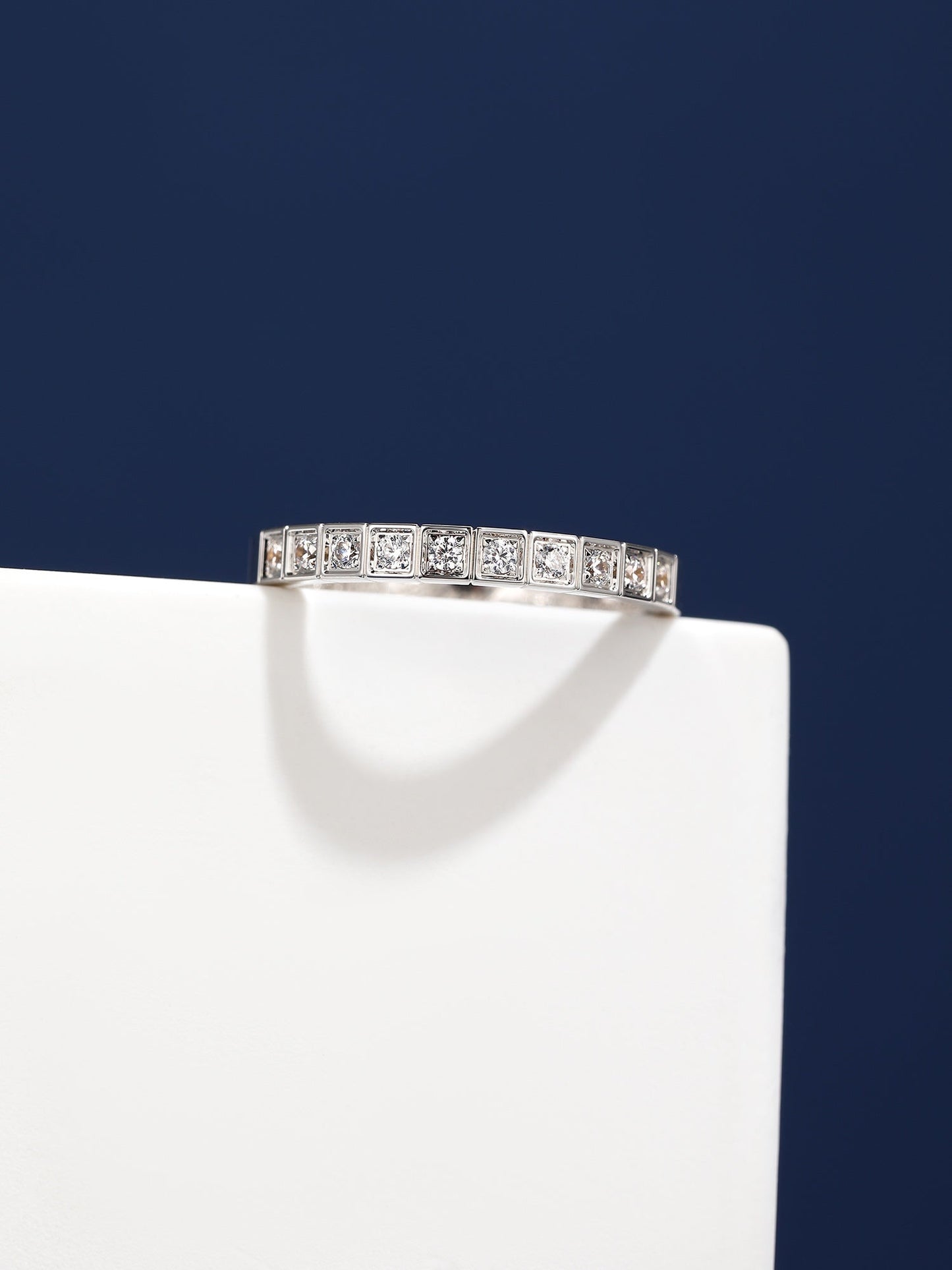 Ice Cube Diamonds 18K Gold Ring
