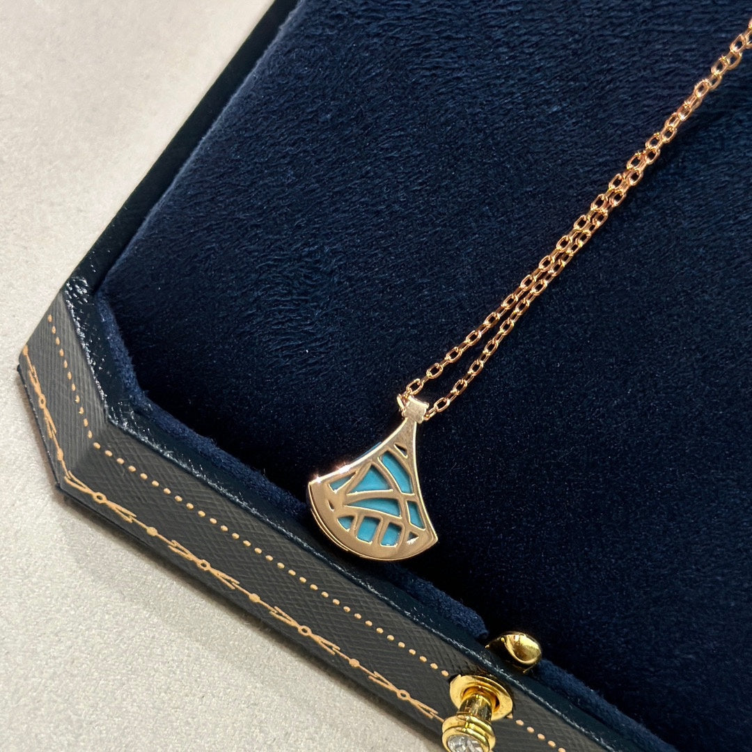 Bvlgari BVLGARI Dream Turquoise Pendant 18K Gold Necklace