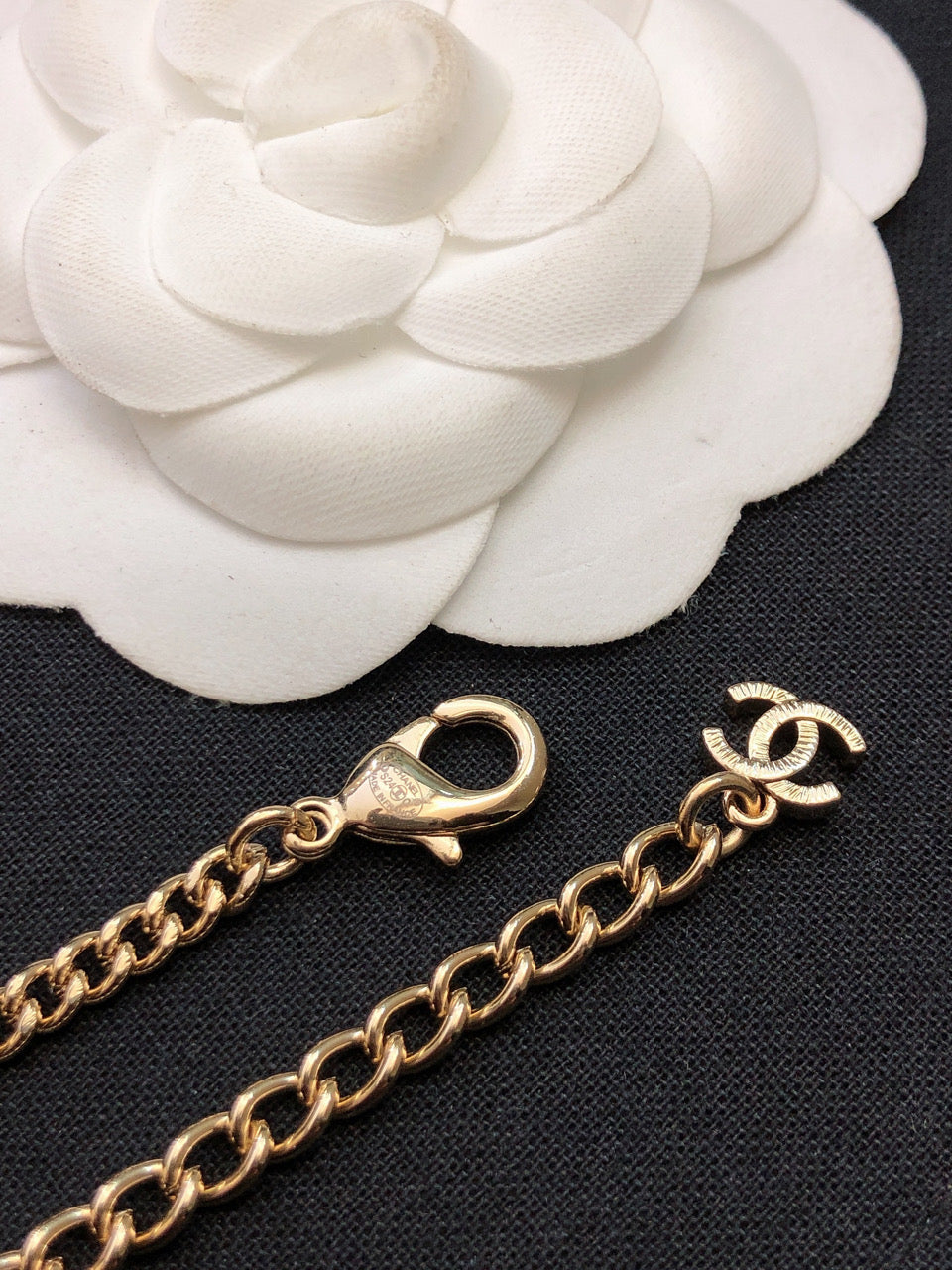 Chanel Pearls Bag Pendant 18K Gold Necklace