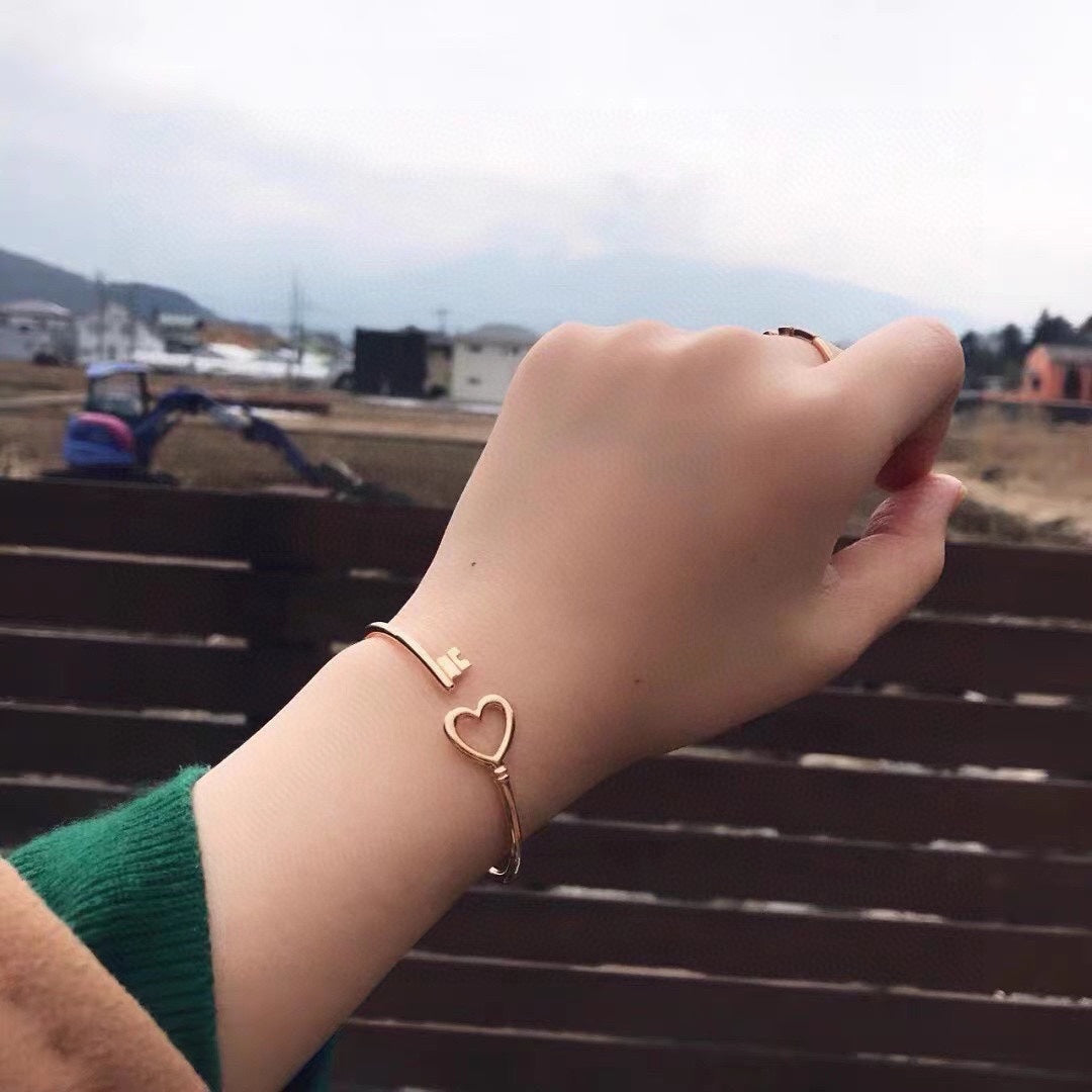 Tiffany Heart Key Wire 18K Gold Bracelet