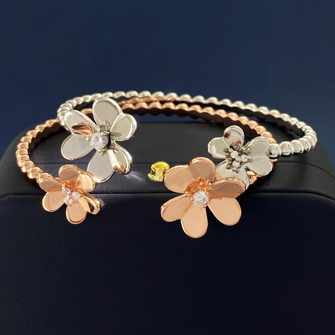 Frivole Open 18K Gold Bracelet