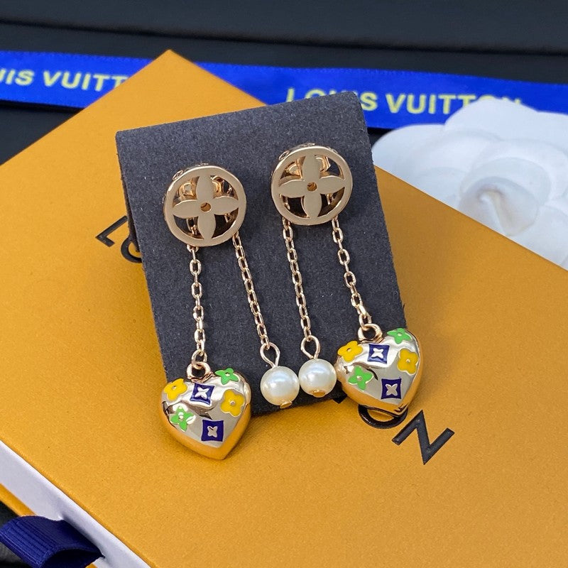 Louis Vuitton Diamond Pearl Drop 18K Gold Earrings