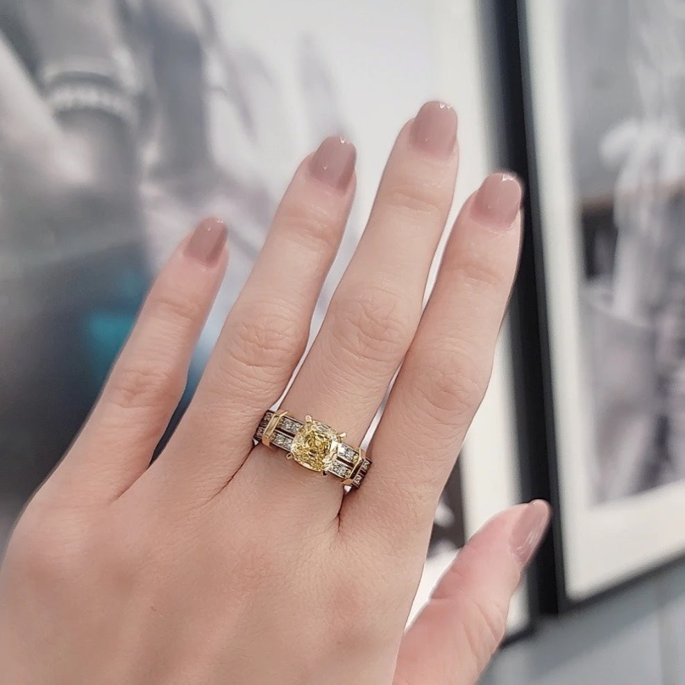 Tiffany Schlumberger Stone 18K Gold Ring