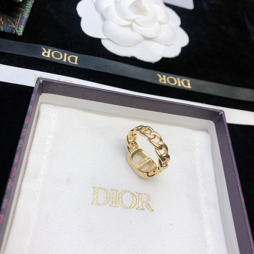 Dior Petit Chain Link 18K Gold Ring