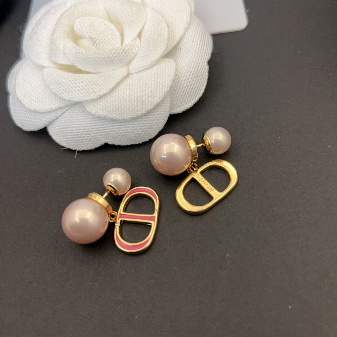 Dior 30 Montaigne Rani Pink Pearls 18K Gold Earrings