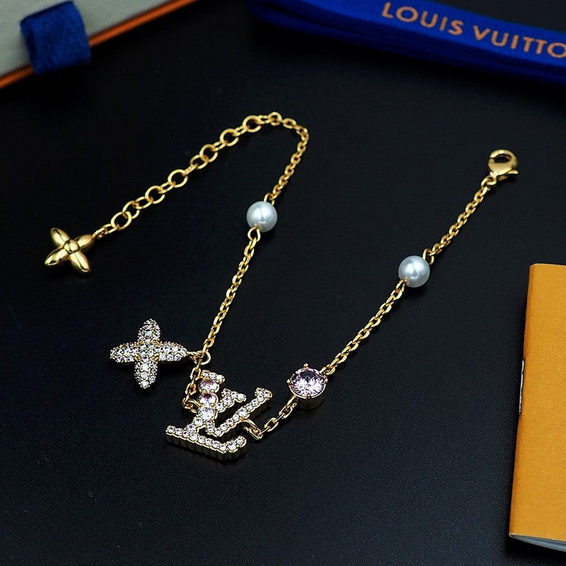 Louis Vuitton Iconic Tr ̈¦sor 18K Gold Bracelet