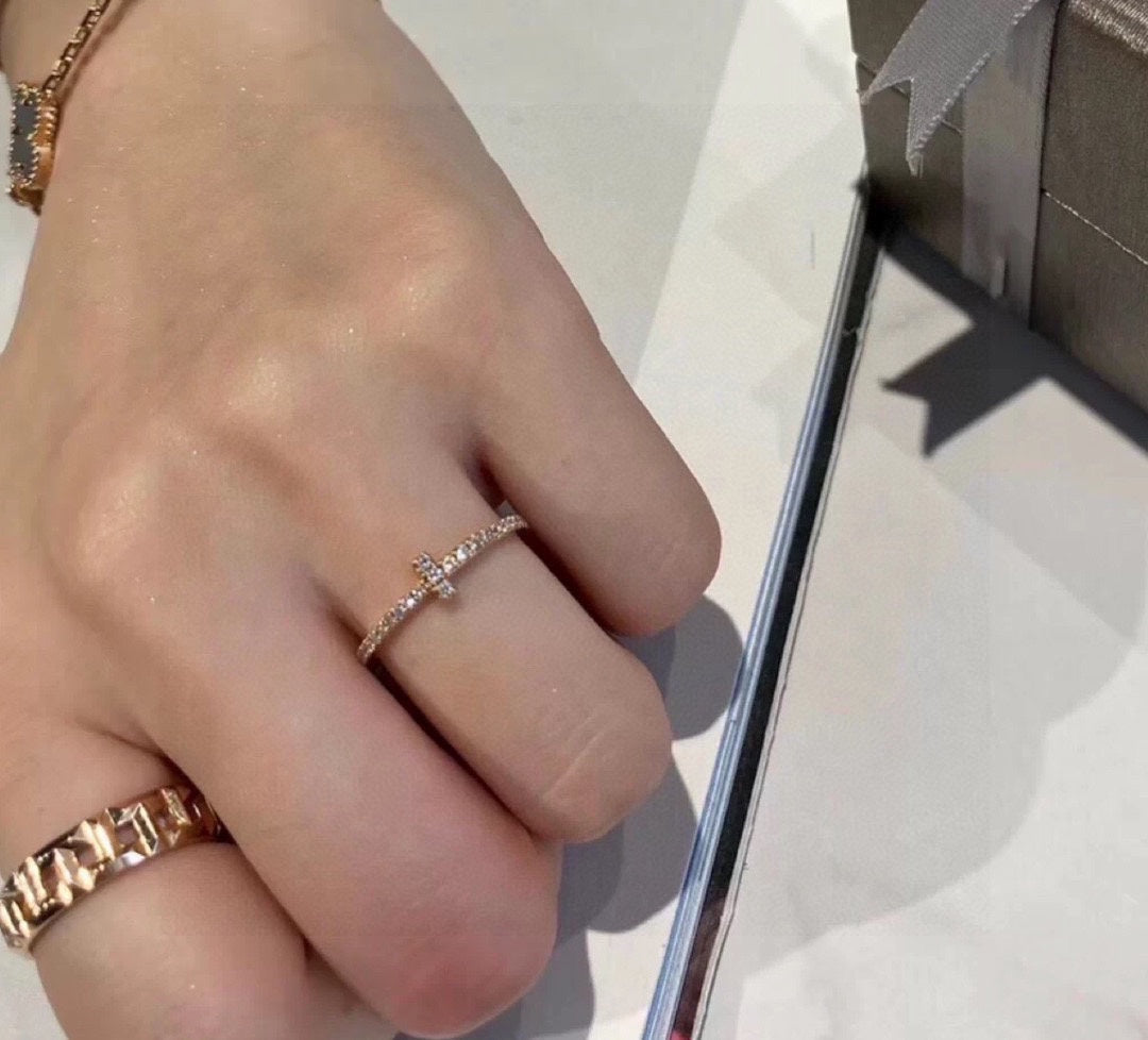 Tiffany Diamond Wire 18K Gold Ring
