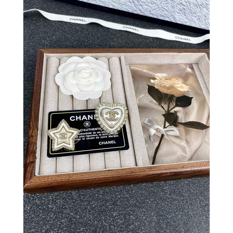 Chanel Star Pearl 18K Gold Brooch